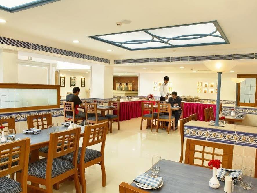 Hotel Arcadia Regency Alappuzha Экстерьер фото